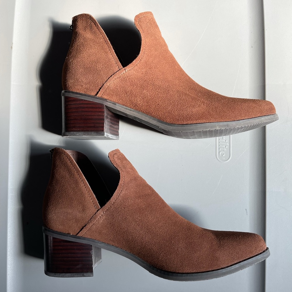 Blond Waterproof Suede Booties